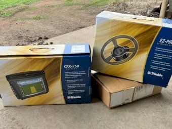 Trimble CFX750 with EZ Pilot