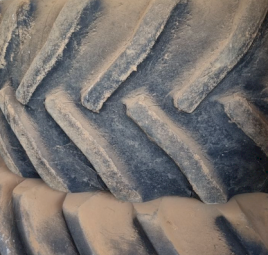 2005 John Deere 9520 Tractor