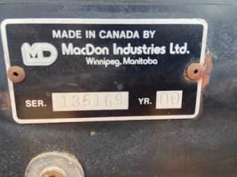 2000 Macdon 9350