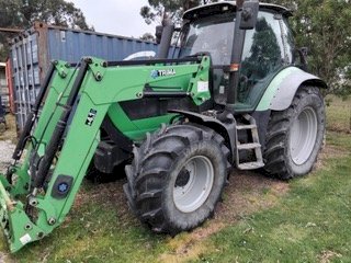 2014 Deutz M600 Tractor with Loader