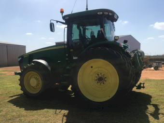 2011 John Deere 8235R Tractor