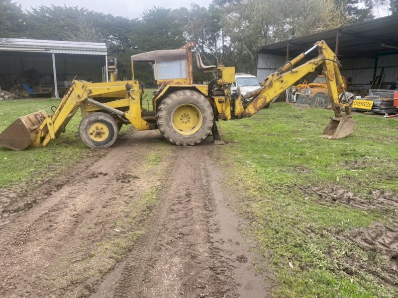 Chamberlain Superlift Backhoe