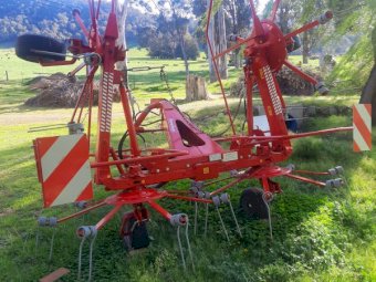 Minos 554P Rotary Tedder Rake