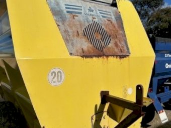 2005 Sgariblodi 17ST Feed Mixer
