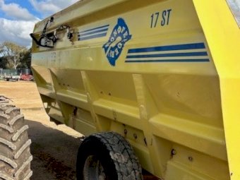 2005 Sgariblodi 17ST Feed Mixer