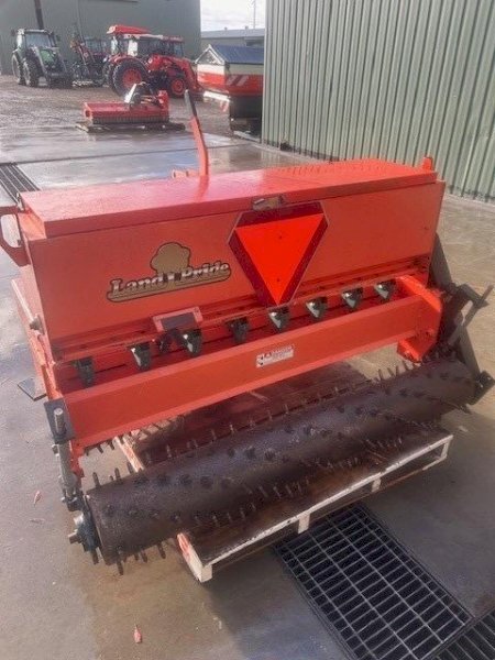 Landpride APS1560 All purpose seeder