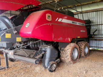 Massey Ferguson 2270XD Baler