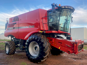 2015 Case IH 8240 Header