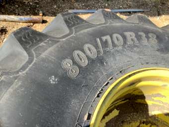 800/70R38 Tyres and Rims x 2