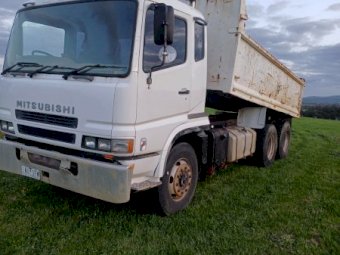 2001 Mitsubishi FP500 Tandem Drive Tipper