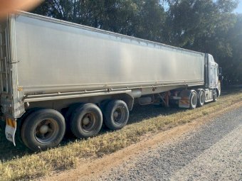 Lyonhaul 36' X 6' Tipper Trailer