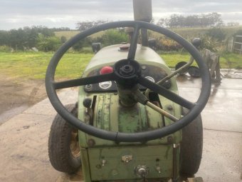 John Deere 2010 Tractor