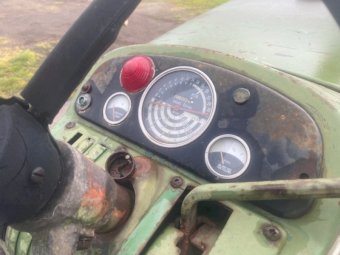 John Deere 2010 Tractor