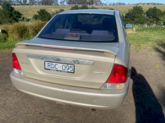 2001 Ford Laser Car