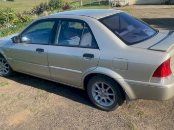 2001 Ford Laser Car