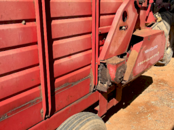 New Holland Crop Carrier 2 Forage Wagon