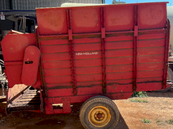 New Holland Crop Carrier 2 Forage Wagon