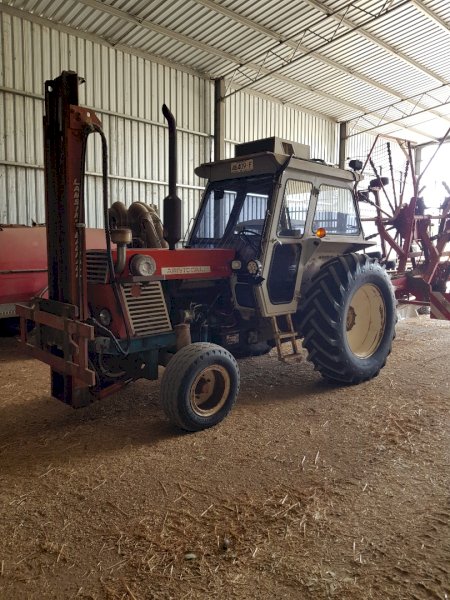 Zetor 8011 Tractor