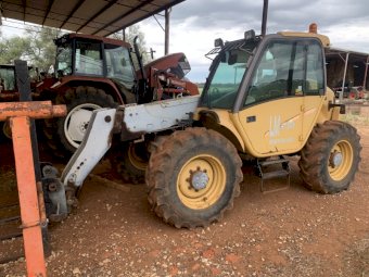1999 New Holland LM 630 Telehandler