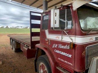 International Acco 1950 C Tray Truck