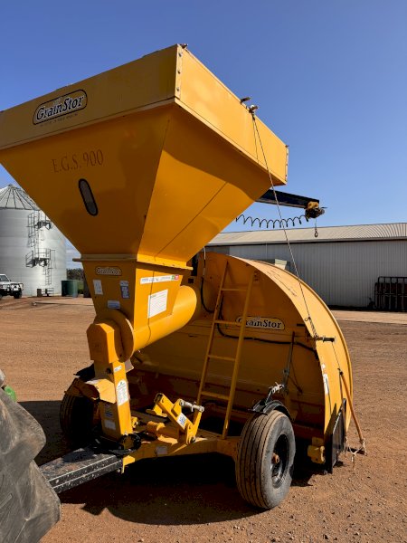 2009 GrainStor EGS 900 Bag Inloader