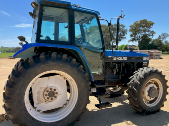 New Holland 8240 Tractor