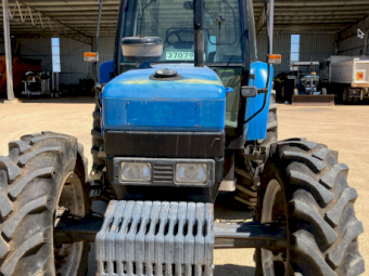 New Holland 8240 Tractor