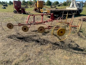 8 Wheel Hay Rake