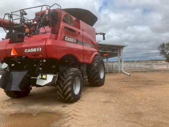 2015 Case IH 8240 Header with 2152 MacDon 40ft Front