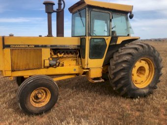 Chamberlain 4480 Tractor