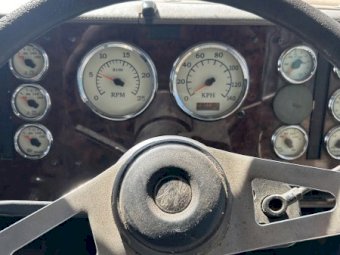 2005 International Eagle 9900L Prime Mover