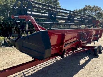 Case IH 1010 25Ft Draper Front With Trailer
