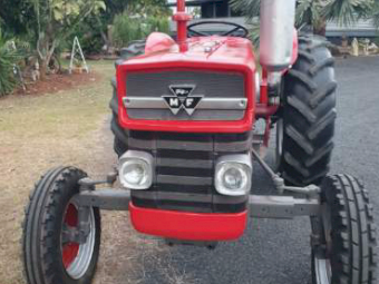 Massey Ferguson 135 Tractor