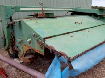 $1500.00  John Deere 920 Mower Conditioner