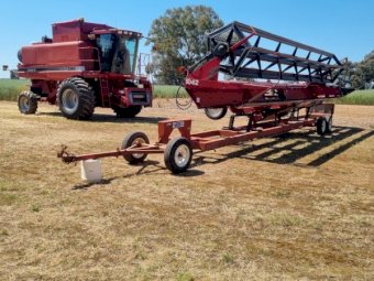 2002 Case IH 2366 Header With 1042 Draper Front