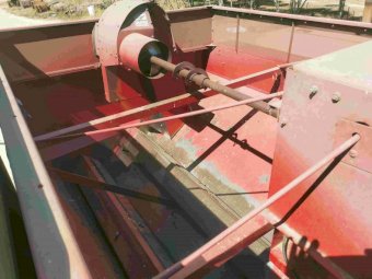 CASE IH 1666 Combine with several fronts