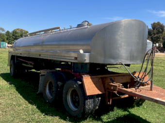 Stainless Steel 9000L Water Tanker