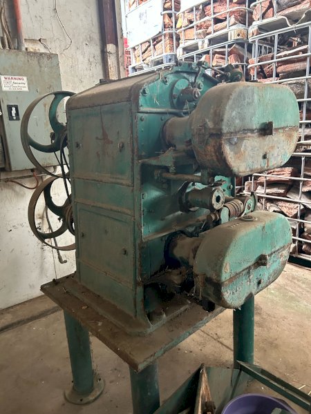 Cliff n Bunting Chaff Cutter 5 Blade (Open to Offers)