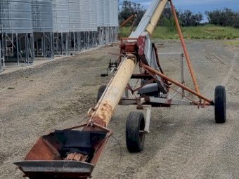 Westfield 38' x 8" Auger
