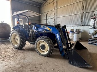 2012 NH Workmaster 45 FWA with Challenge FEL