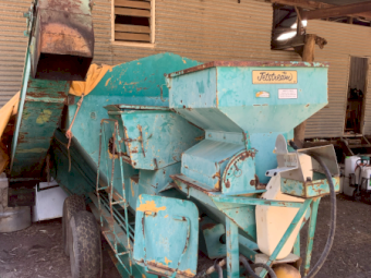 Jetstream Mammoth Mill n Mix Feed Mixer Wagon