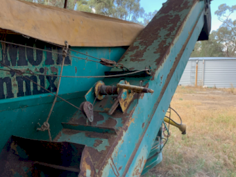 Jetstream Mammoth Mill n Mix Feed Mixer Wagon