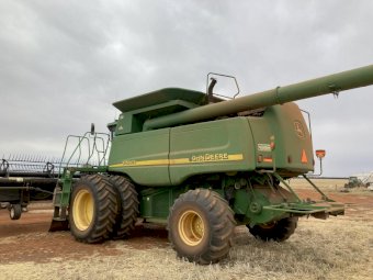 John Deere 9750 STS Header with MacDon 36 ft Front