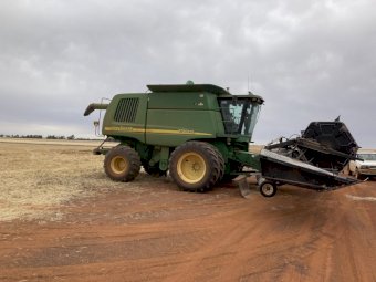 John Deere 9750 STS Header with MacDon 36 ft Front