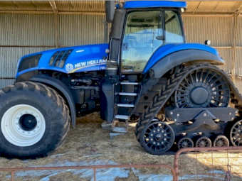 2015 New Holland T8.435 SmartTrax Tractor