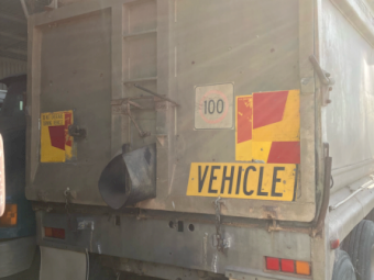 1985 Borcat Tri-Axle Tipper Trailer