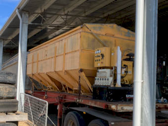 2 x Position Freighter Skel Trailer on Springs with Gravity Bin