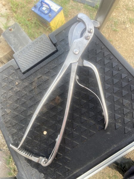 Emasculator Pliers