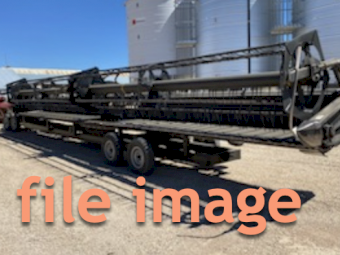 WANTED MacDon 40' Front suit LEXION 760