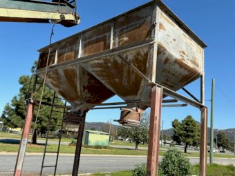 Grain Hopper And Elevator